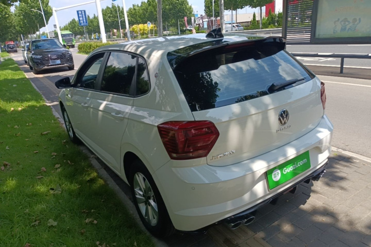Volkswagen Polo 2022 car image #5
