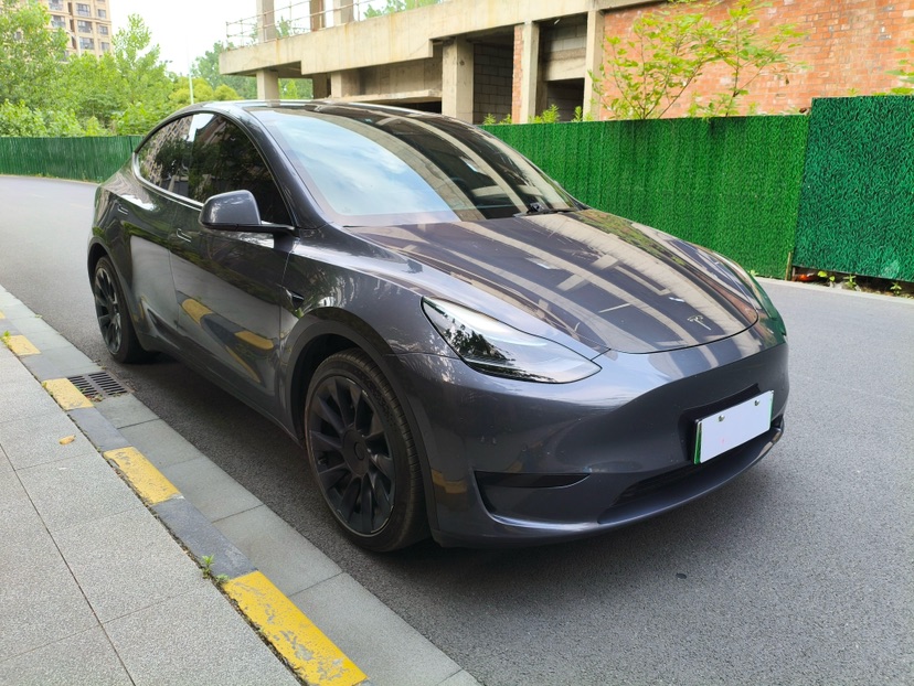 Tesla Model Y 2022 #3 Tesla Model Y 2022 car image #3