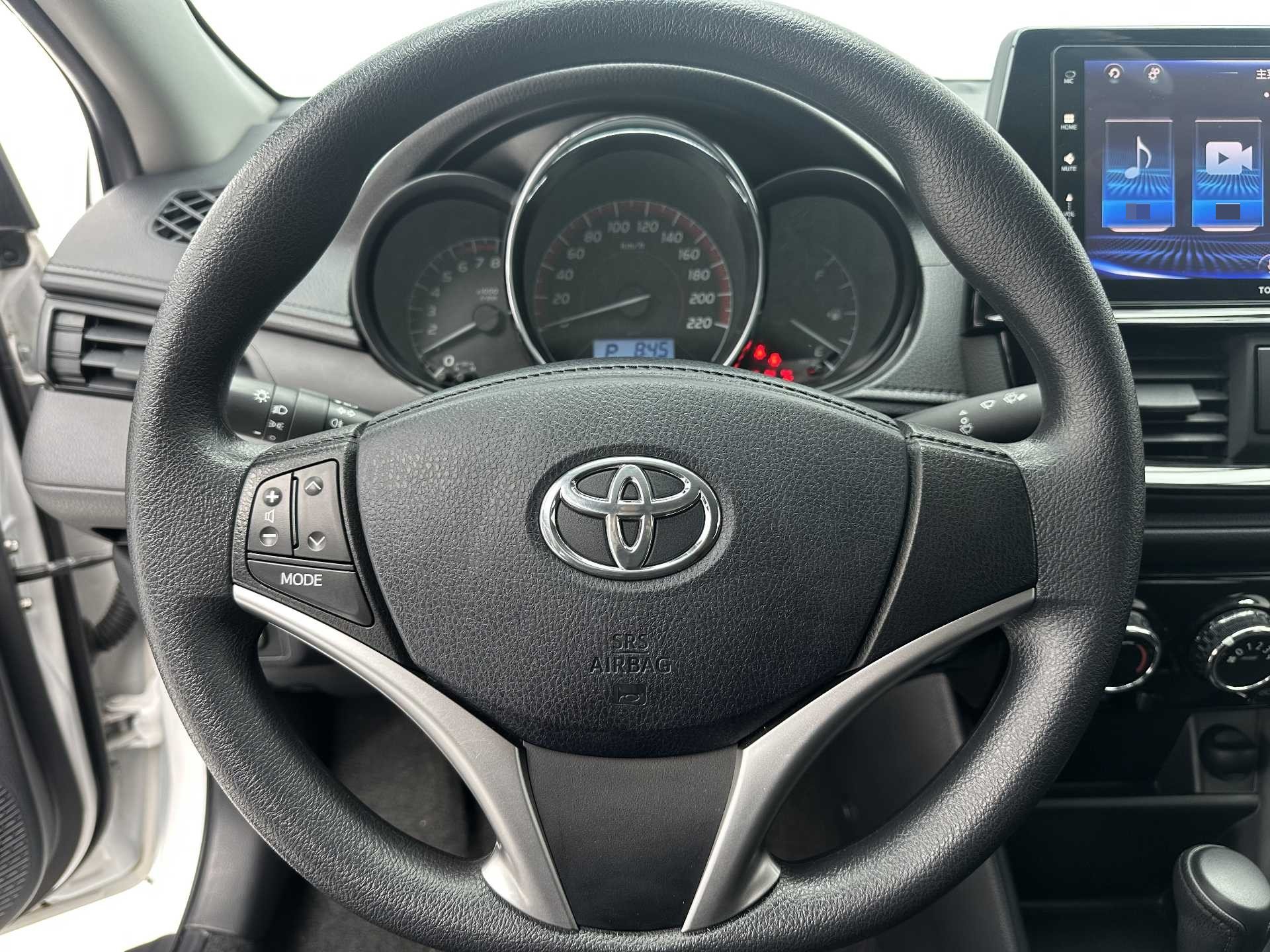 Toyota Vios 2023 car image #17