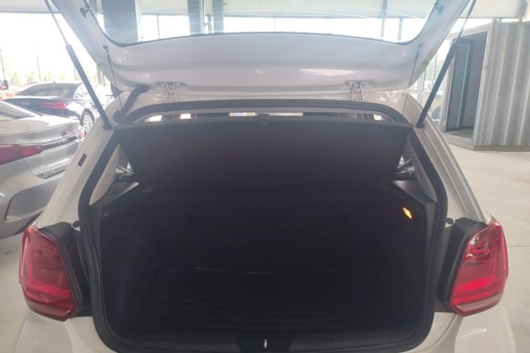 Volkswagen Polo 2018 #19 Volkswagen Polo 2018 car image #19