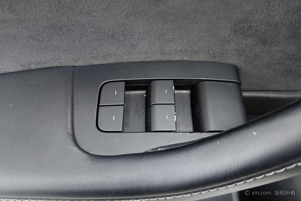 Tesla Model 3 2022 car image #21