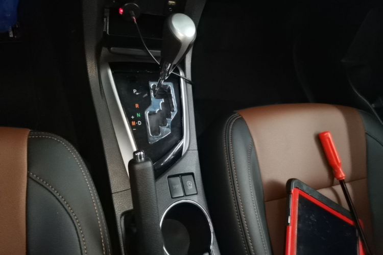 Toyota Corolla 2018 car image #14