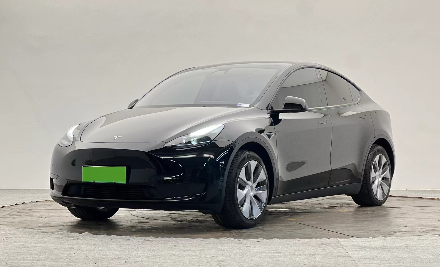 Tesla Model Y 2022 car image 