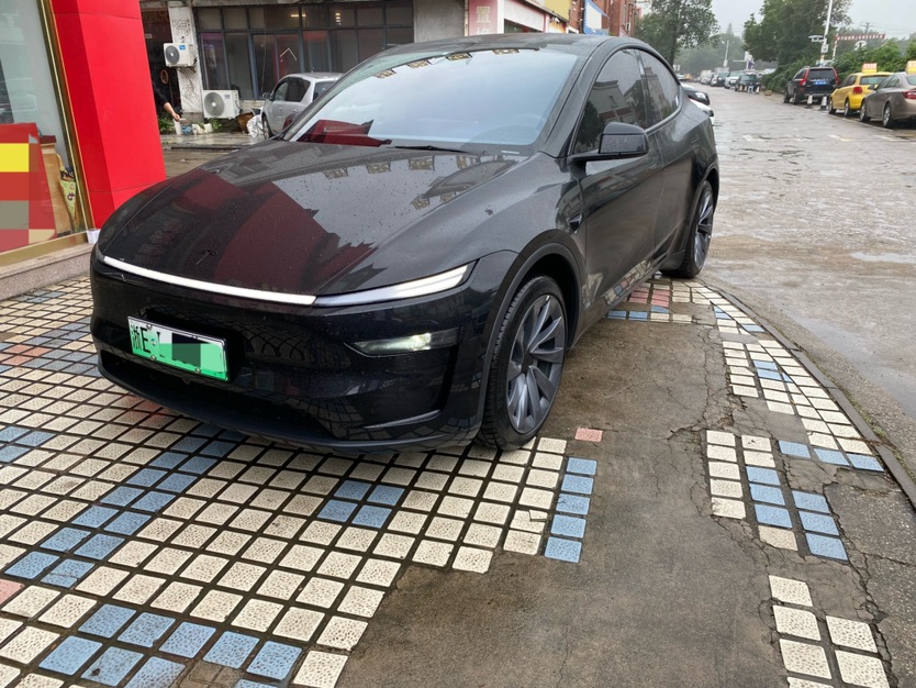Tesla Model Y 2026 Tesla Model Y 2026 car image