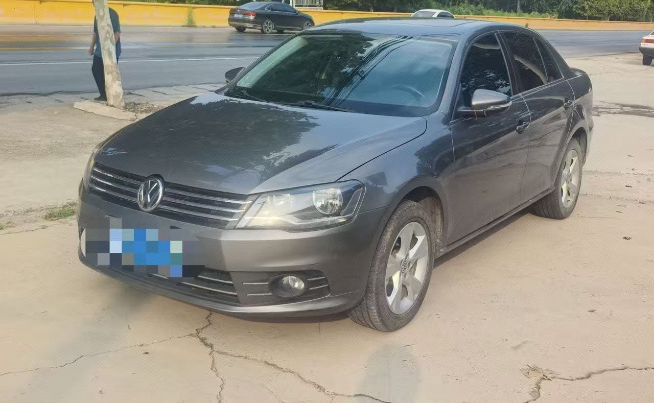 Volkswagen Bora 2015 Volkswagen Bora 2015 car image