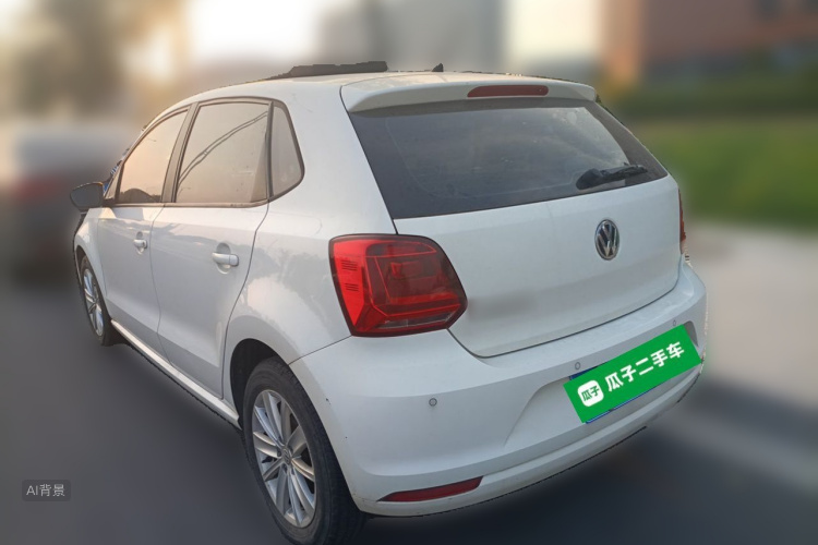 Volkswagen Polo 2014 car image #5
