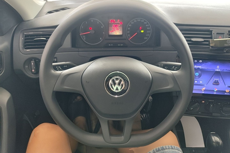 Volkswagen Santana 2022 car image #11