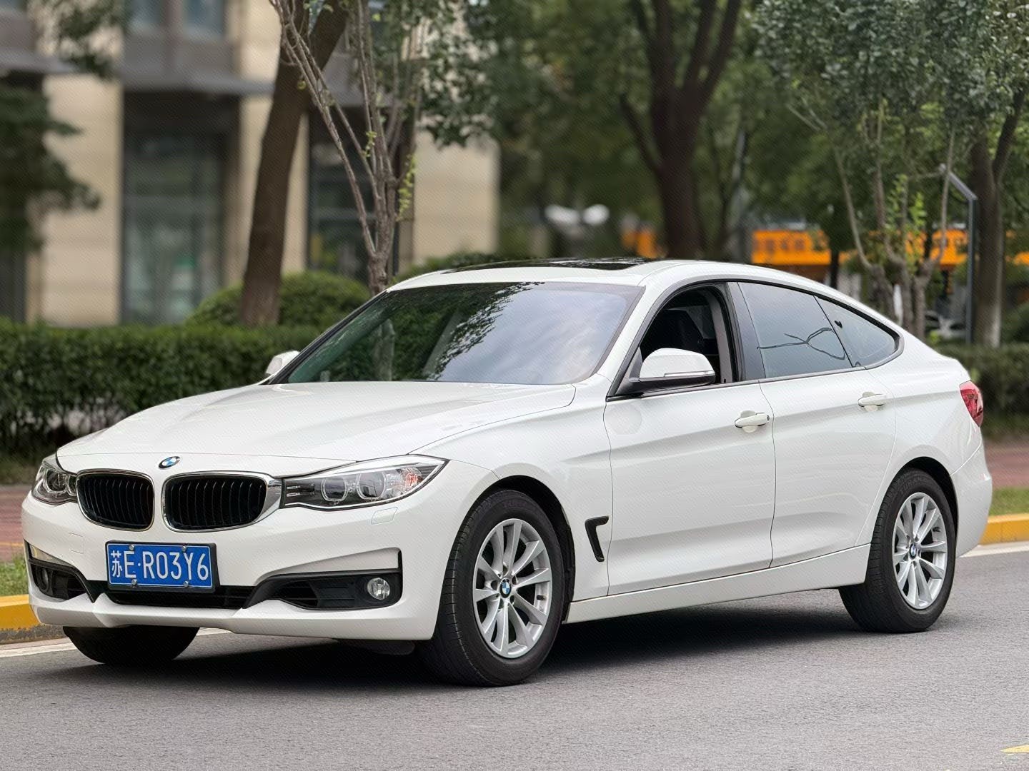 BMW 3 Series GT 2014 car image 