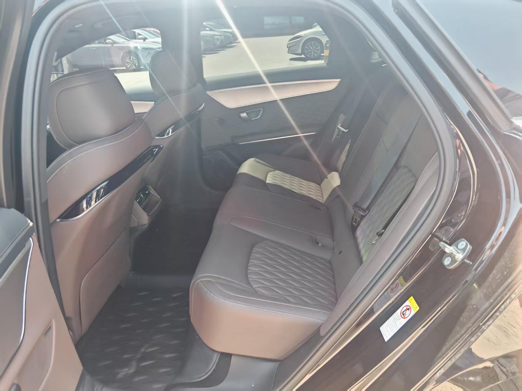 BYD Han 2023 car image #5