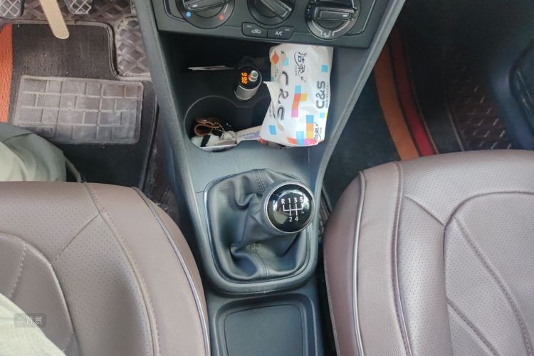 Volkswagen Polo 2017 #16 Volkswagen Polo 2017 car image #16