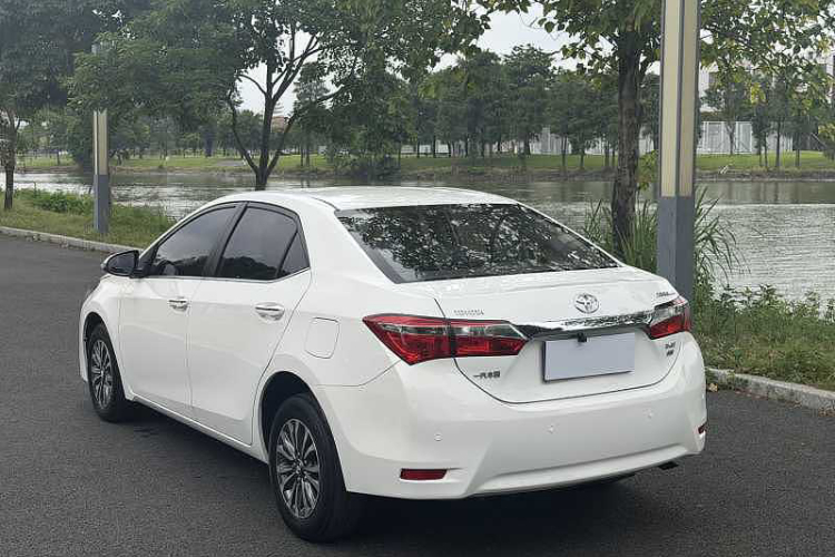 Toyota Corolla 2018 #10 Toyota Corolla 2018 car image #10