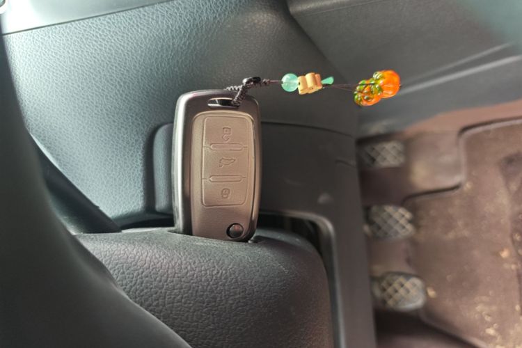 Volkswagen Polo 2017 #9 Volkswagen Polo 2017 car image #9
