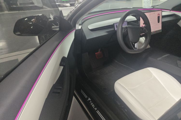 Tesla Model 3 2023 #16 Tesla Model 3 2023 car image #16
