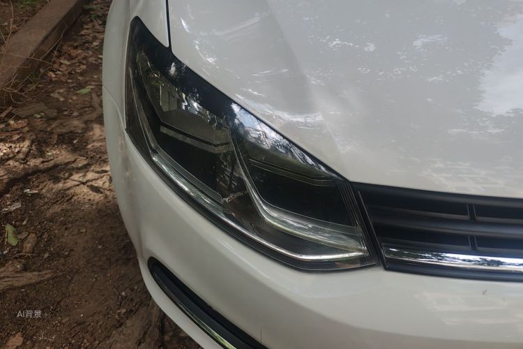Volkswagen Polo 2015 car image #8