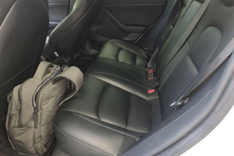 Tesla Model 3 2020 immagine di auto #17