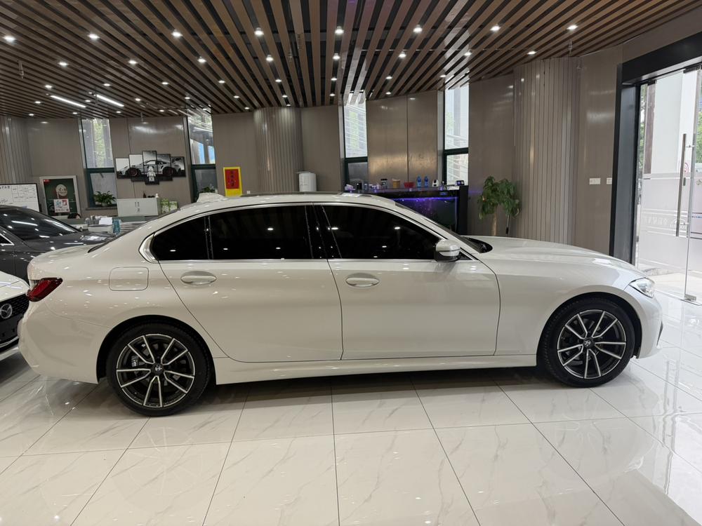 BMW 3 Series 2022 #8 BMW 3 Series 2022 car image #8