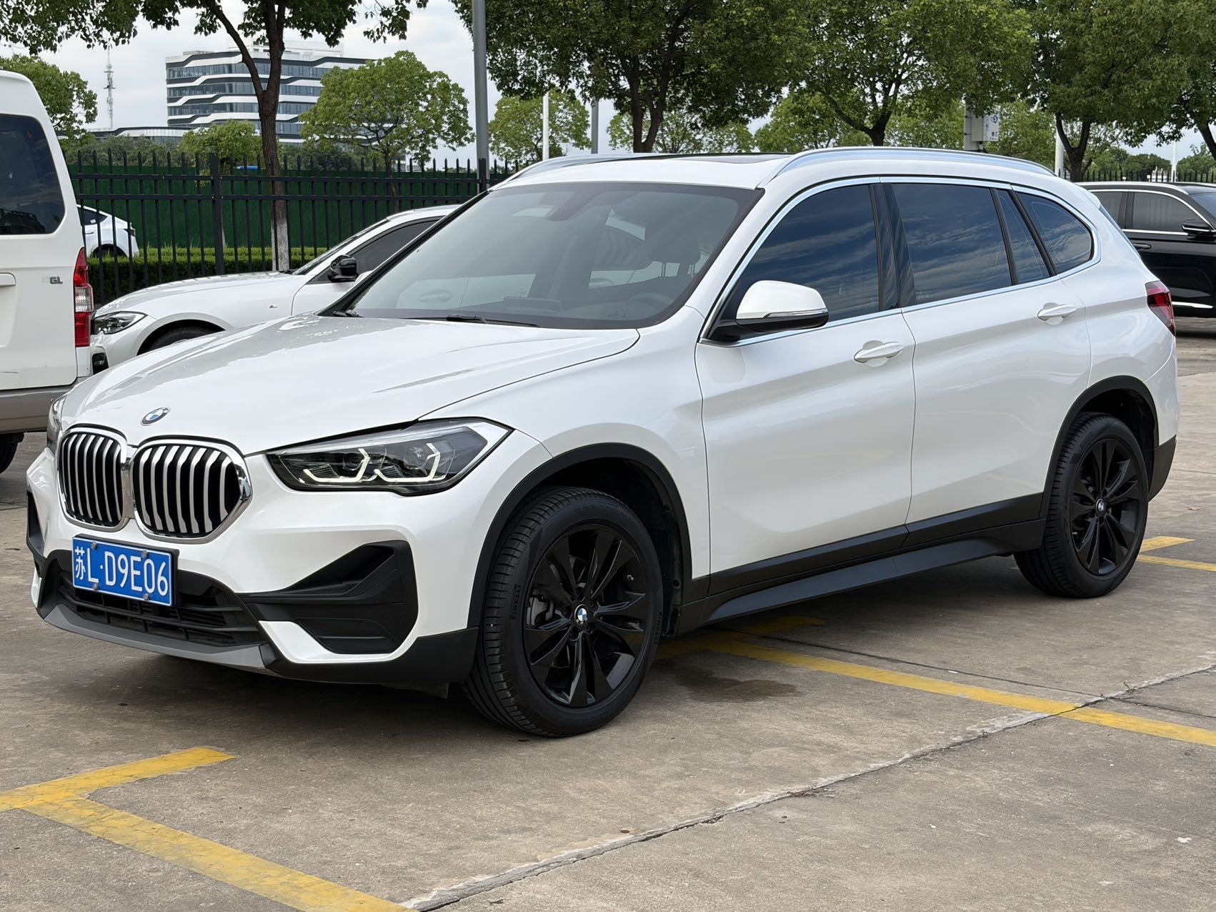 BMW X1 2020 car image #2