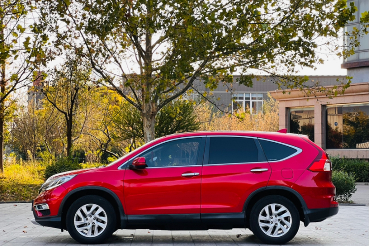 Honda CR-V 2015 #4 Honda CR-V 2015 car image #4