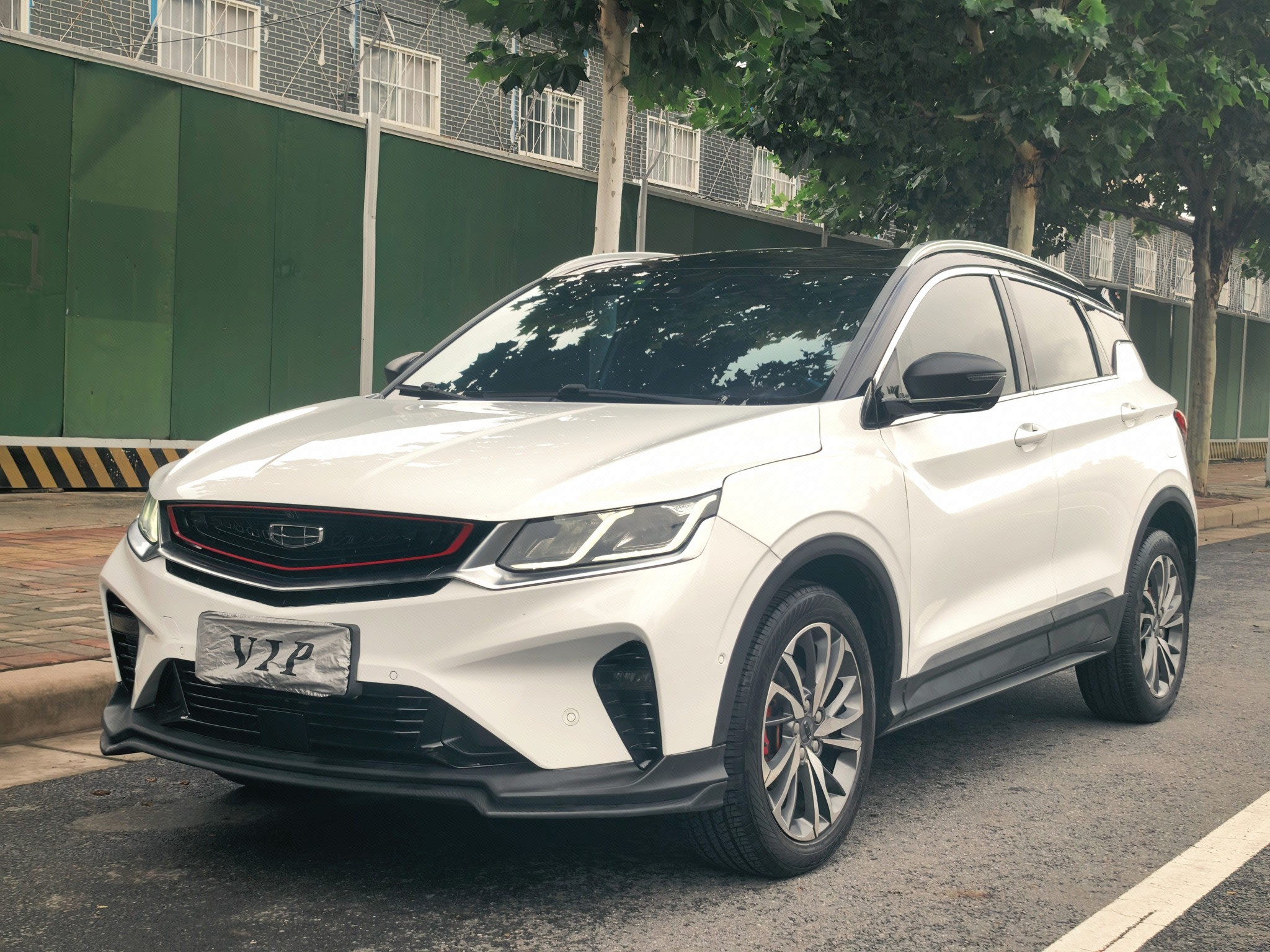 GEELY Coolray 2019 GEELY Coolray 2019 car image