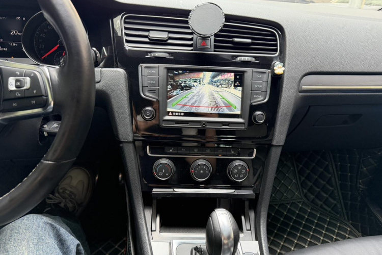 Volkswagen Golf 2017 #9 Volkswagen Golf 2017 car image #9