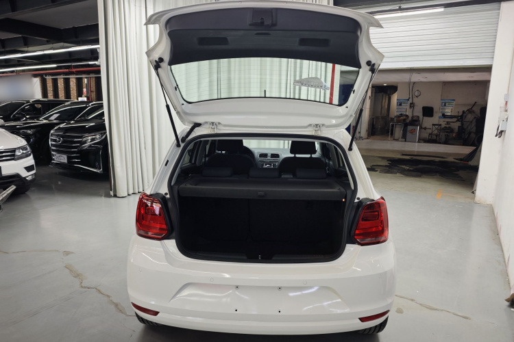 Volkswagen Polo 2016 #10 Volkswagen Polo 2016 car image #10