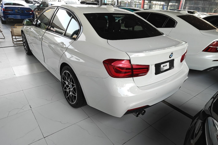 BMW 3 Series 2017 #5 BMW 3 Series 2017 car image #5