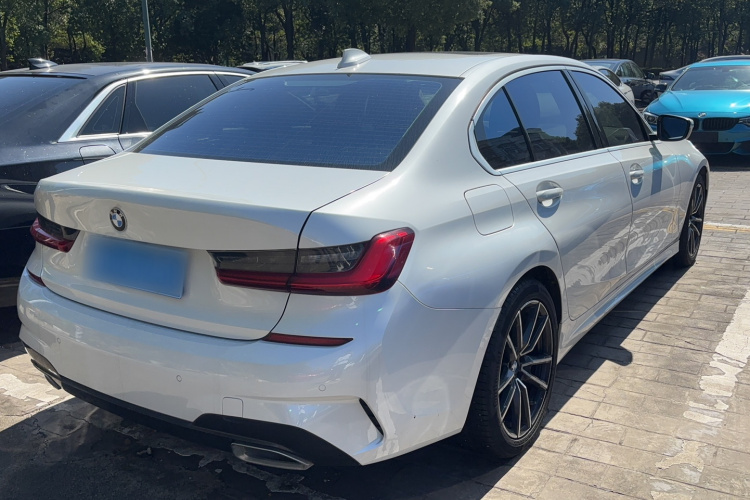 BMW 3 Series 2021 #5 BMW 3 Series 2021 car image #5