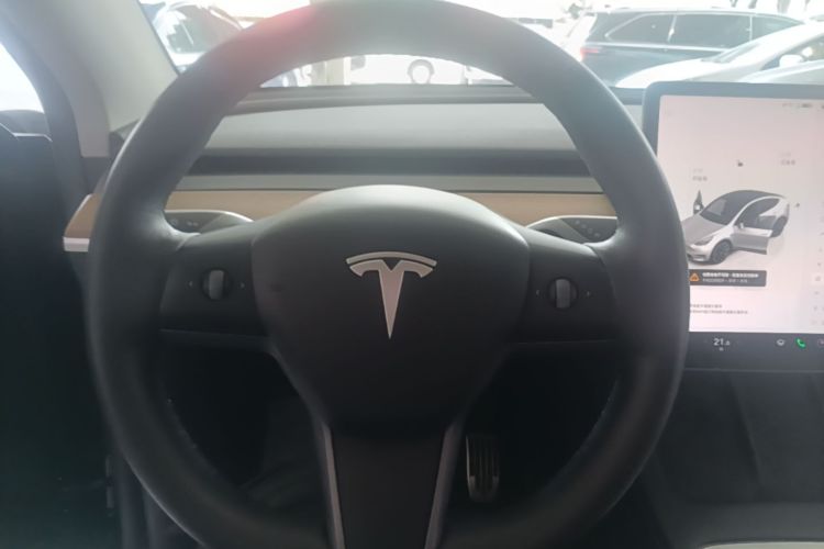 Tesla Model Y 2022 #11 Tesla Model Y 2022 car image #11