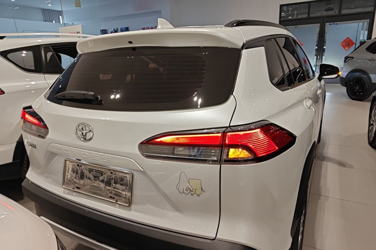 Toyota Corolla Cross 2022 #6 Toyota Corolla Cross 2022 car image #6