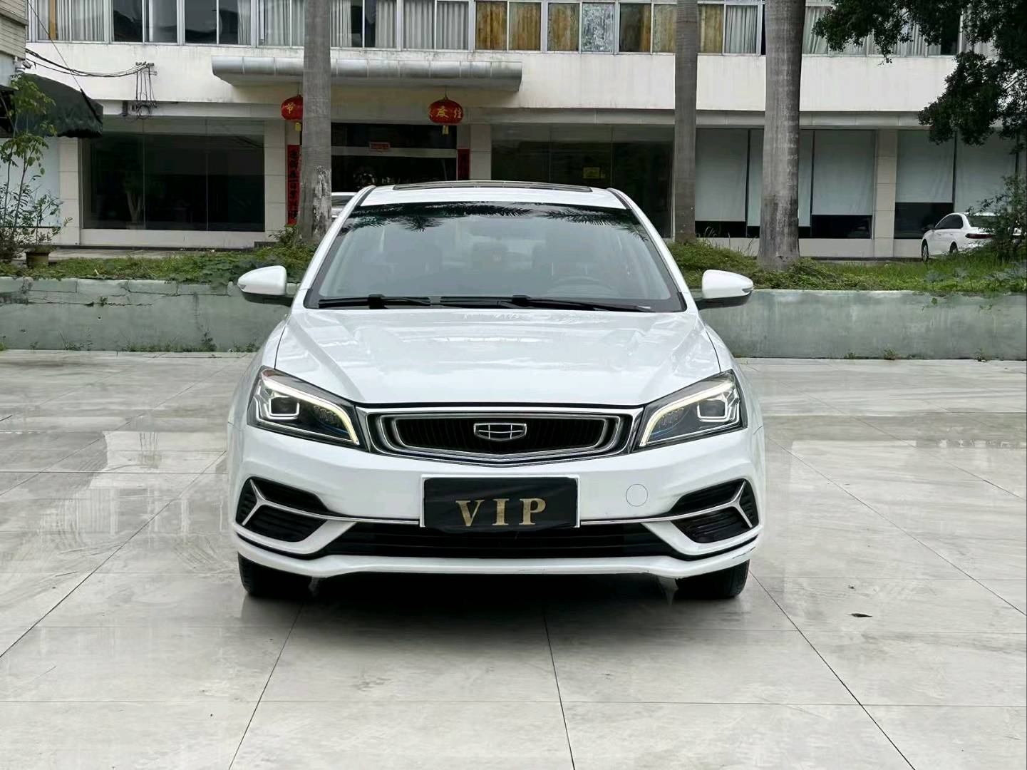 GEELY Emgrand 2019 car image #5