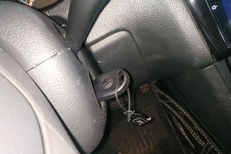 Volkswagen Polo 2019 car image #9