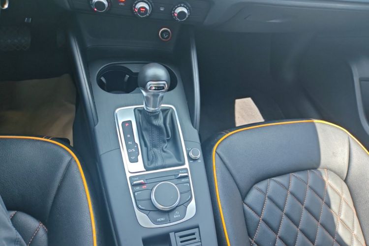 Audi A3 2016 car image #16