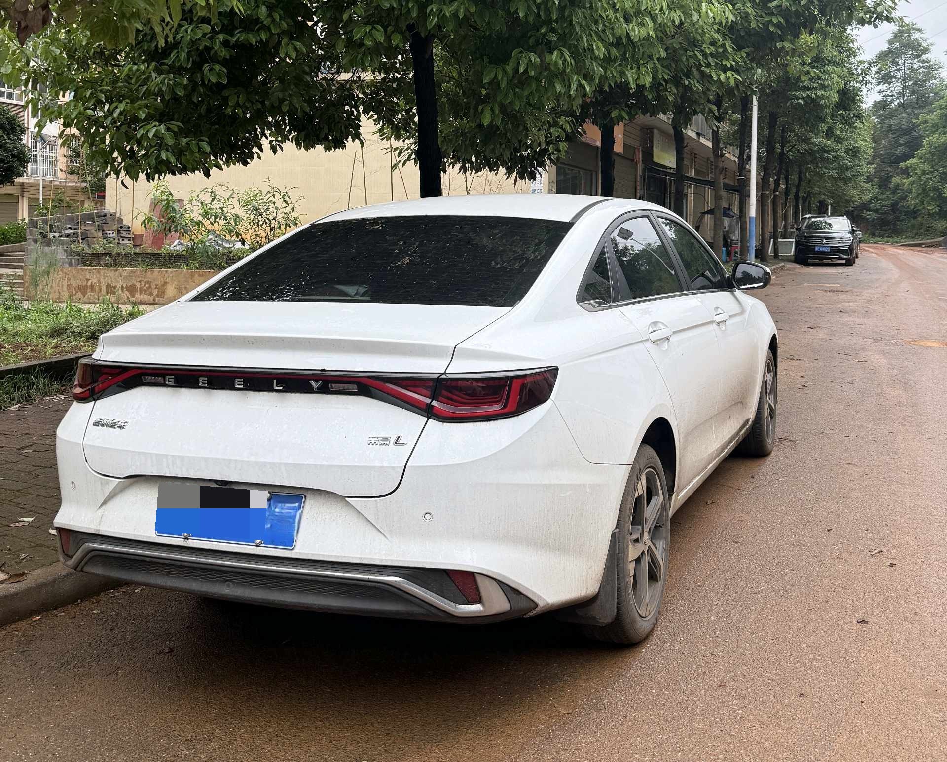 GEELY Emgrand L 2022 صورة سيارة #4