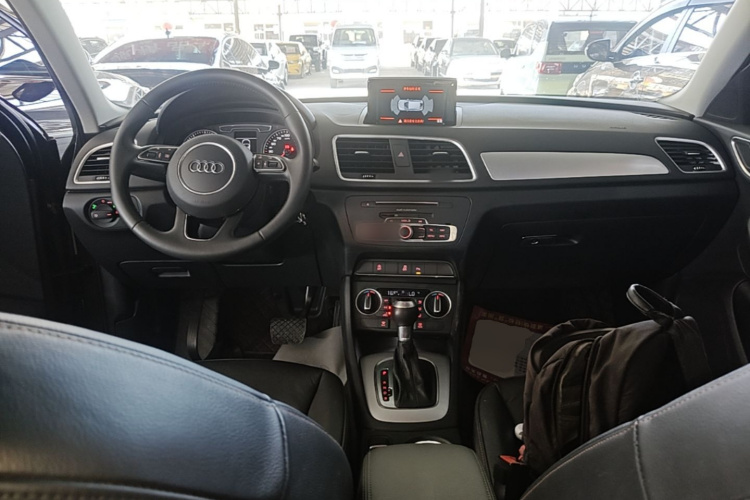 Audi Q3 2019 #10 Audi Q3 2019 car image #10