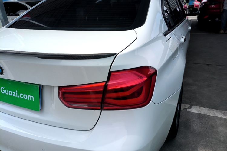 BMW 3 Series 2017 #8 BMW 3 Series 2017 car image #8