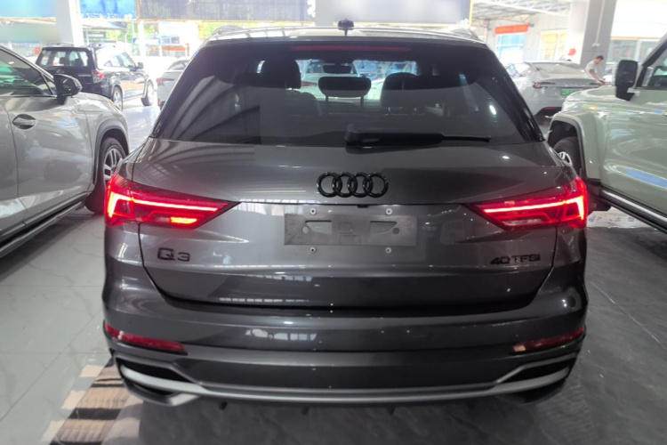 Audi Q3 2021 #6 Audi Q3 2021 car image #6