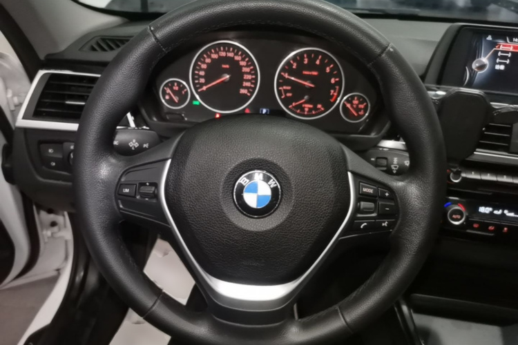 BMW 3 Series 2016 #11 BMW 3 Series 2016 immagine di auto #11