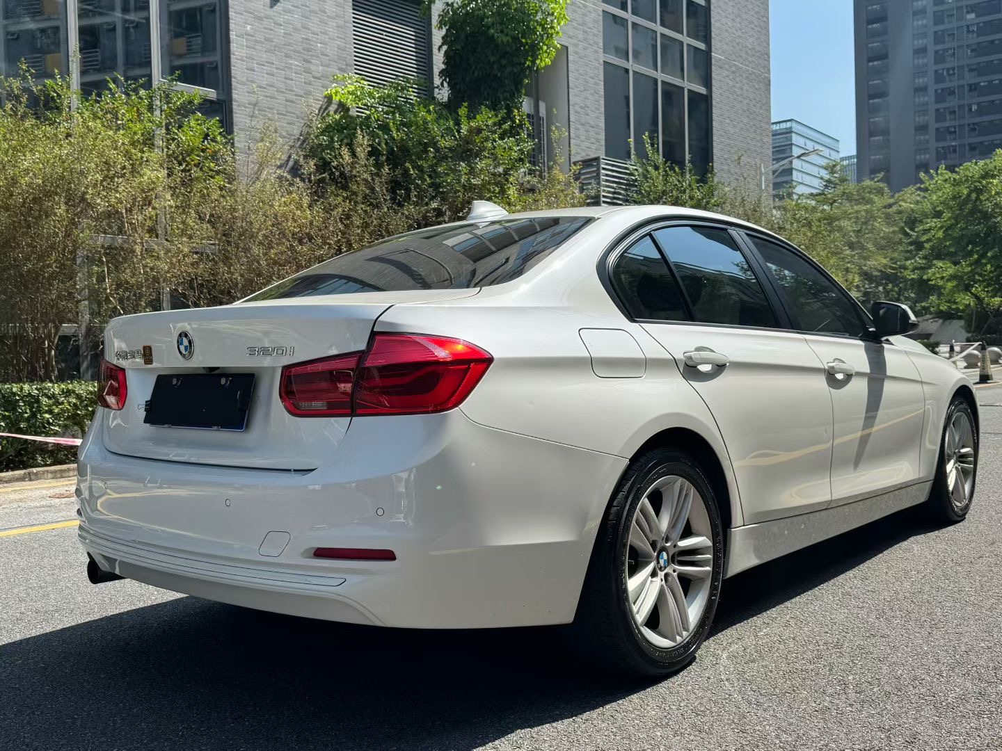 BMW 3 Series 2016 immagine di auto #10