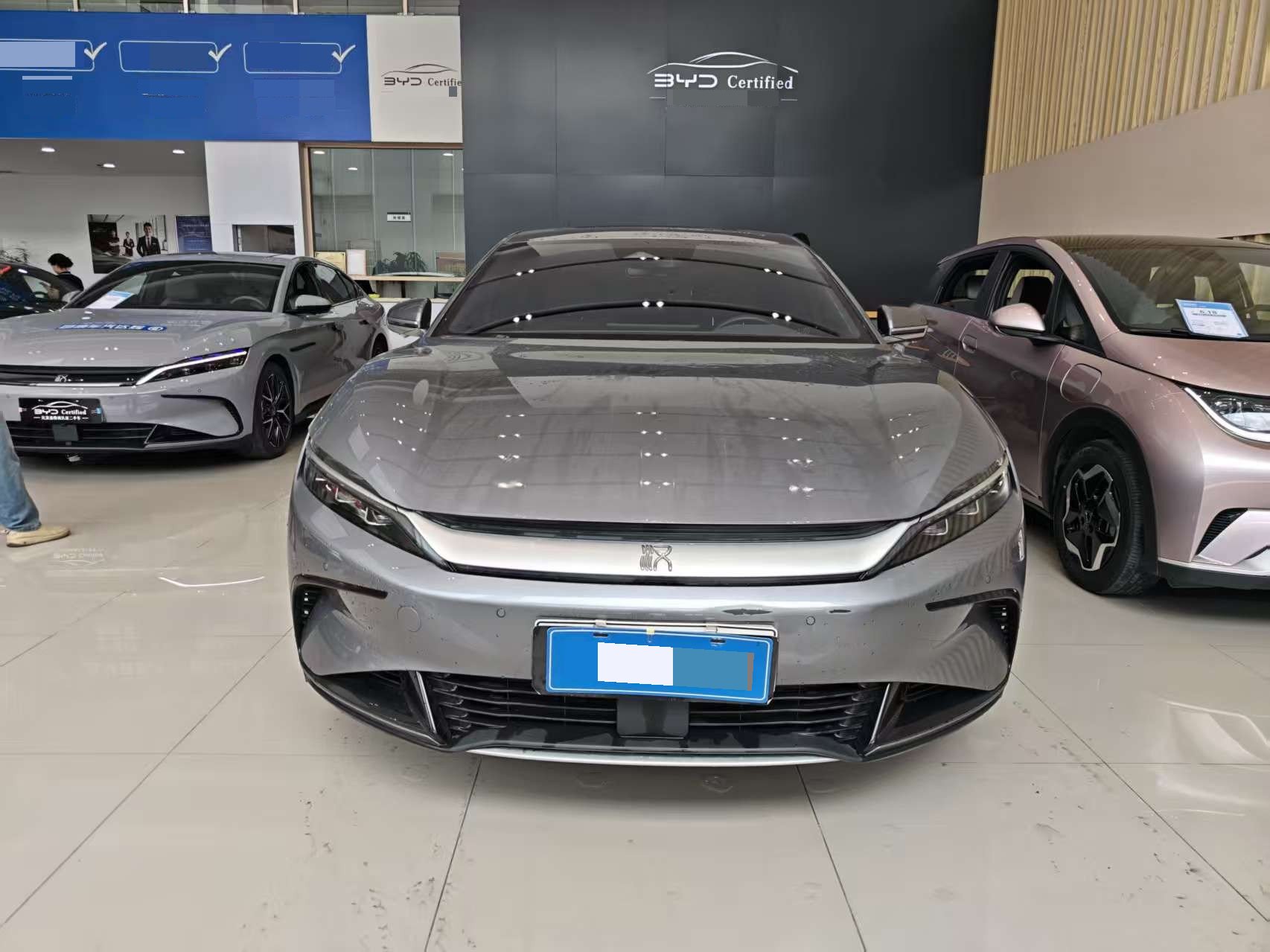 BYD Han 2023 car image #2