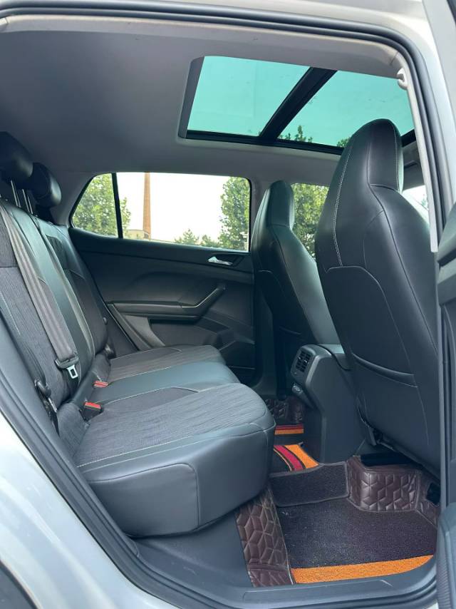 Volkswagen T-Cross 2021 #6 Volkswagen T-Cross 2021 صورة سيارة #6