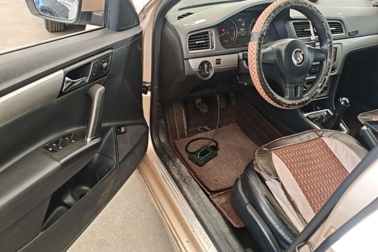 Volkswagen Lavida 2014 car image #16