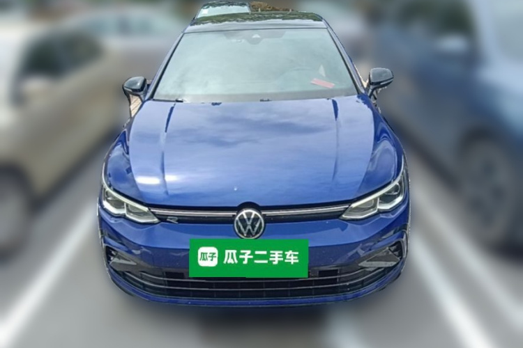 Volkswagen Golf 2021 car image #3