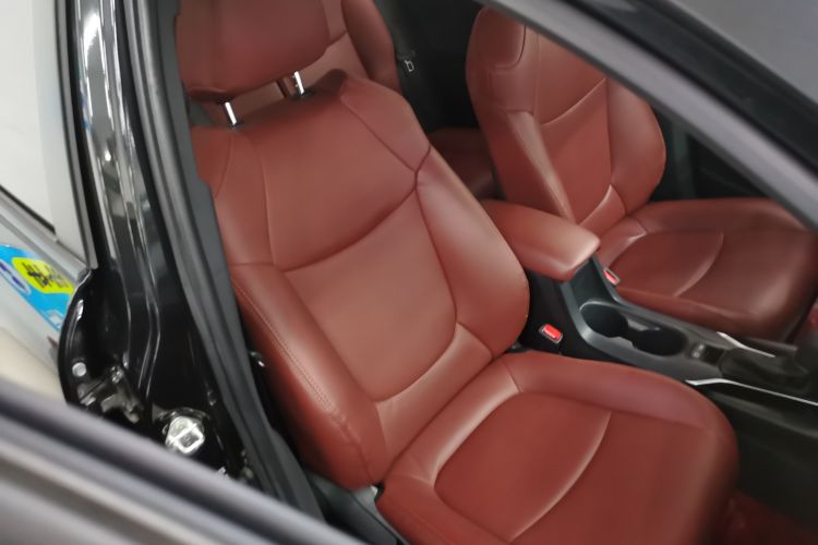 Toyota Corolla Cross 2022 #12 Toyota Corolla Cross 2022 صورة سيارة #12