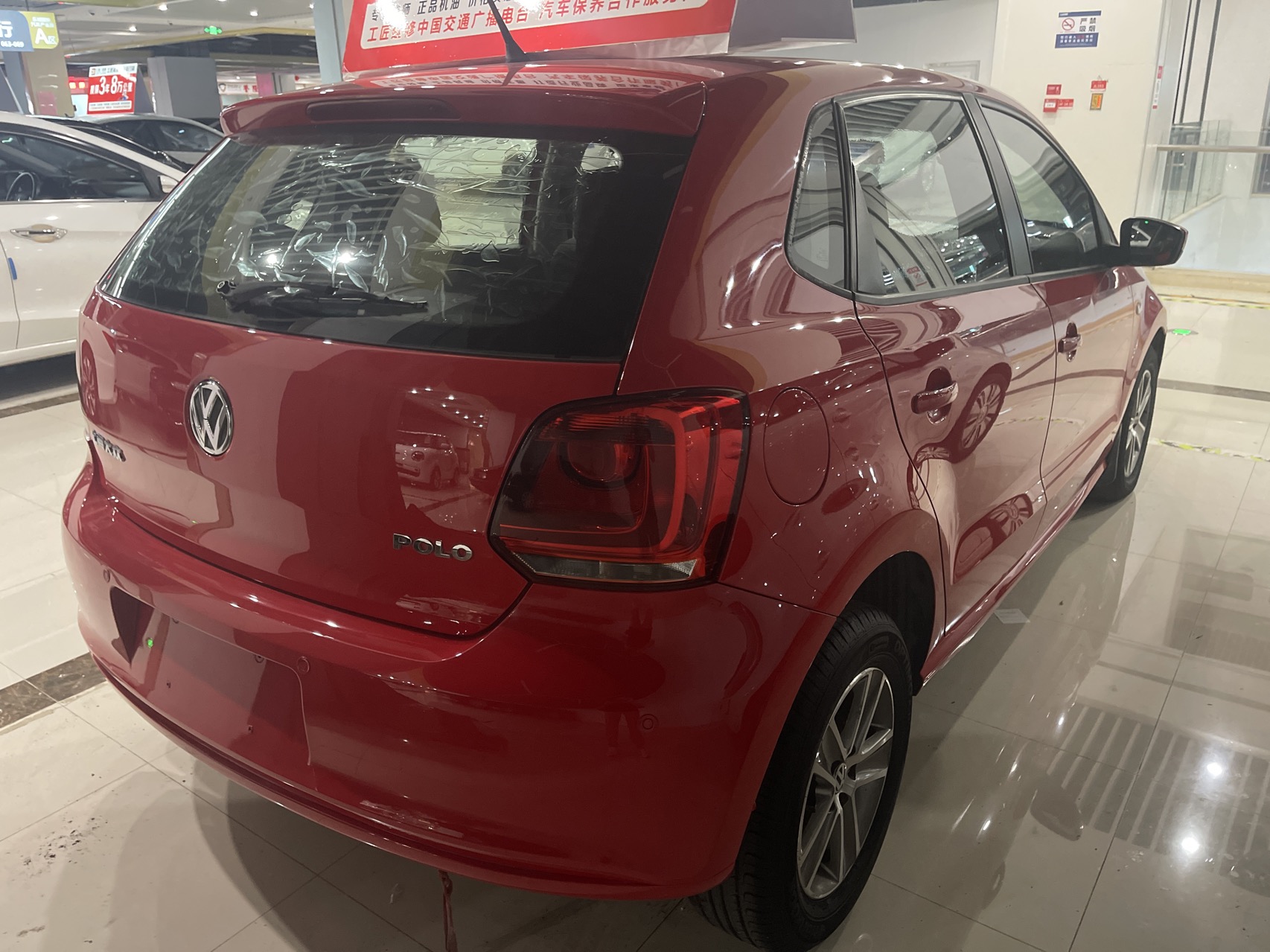 Volkswagen Polo 2013 car image #3