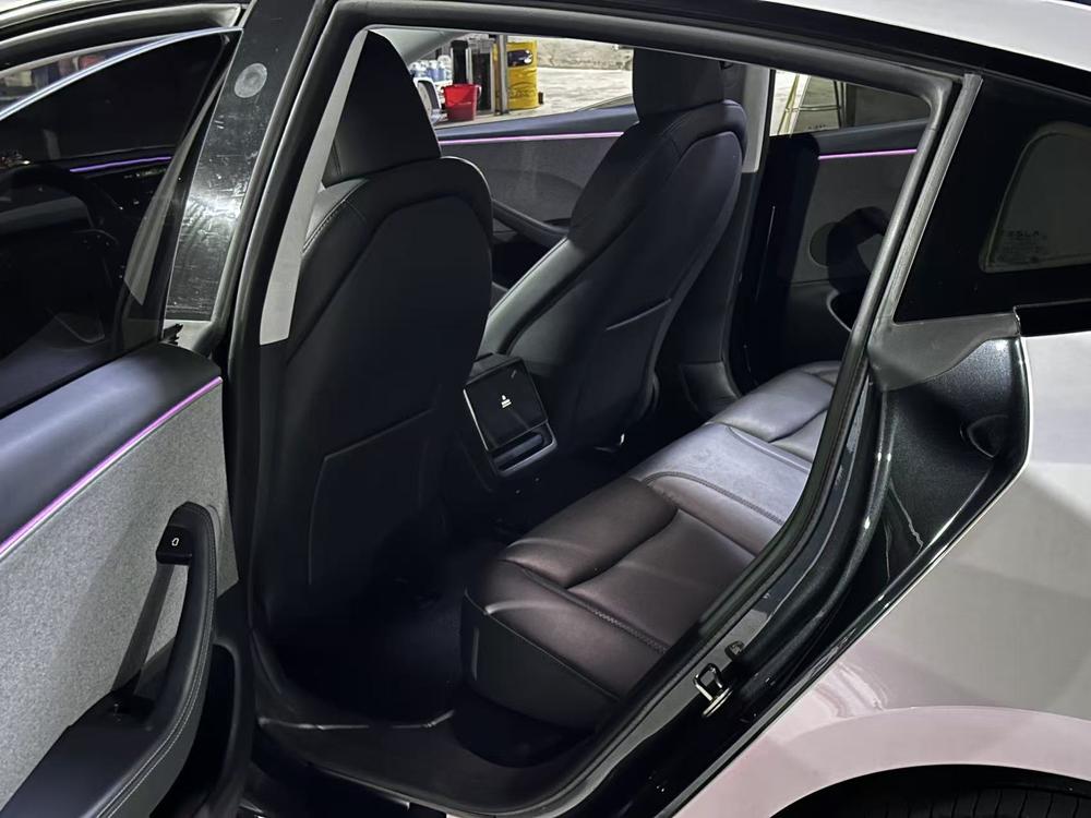 Tesla Model 3 2024 صورة سيارة #9