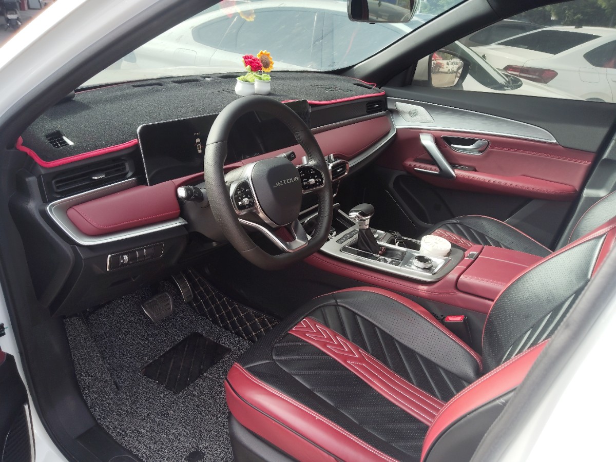 Jetour X70 PLUS 2022 car image #9