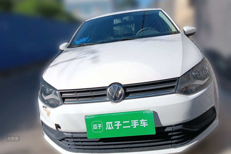 Volkswagen Polo 2015 car image #3