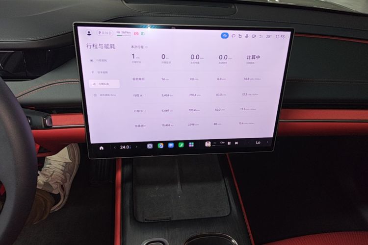 MI SU7 2025 immagine di auto #17