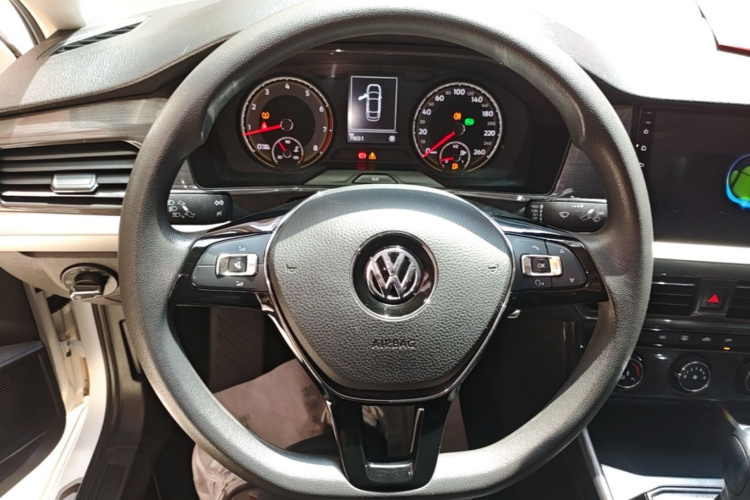 Volkswagen Lavida 2019 #11 Volkswagen Lavida 2019 car image #11