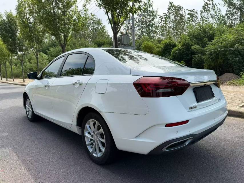 GEELY Emgrand 2021 #4 GEELY Emgrand 2021 car image #4